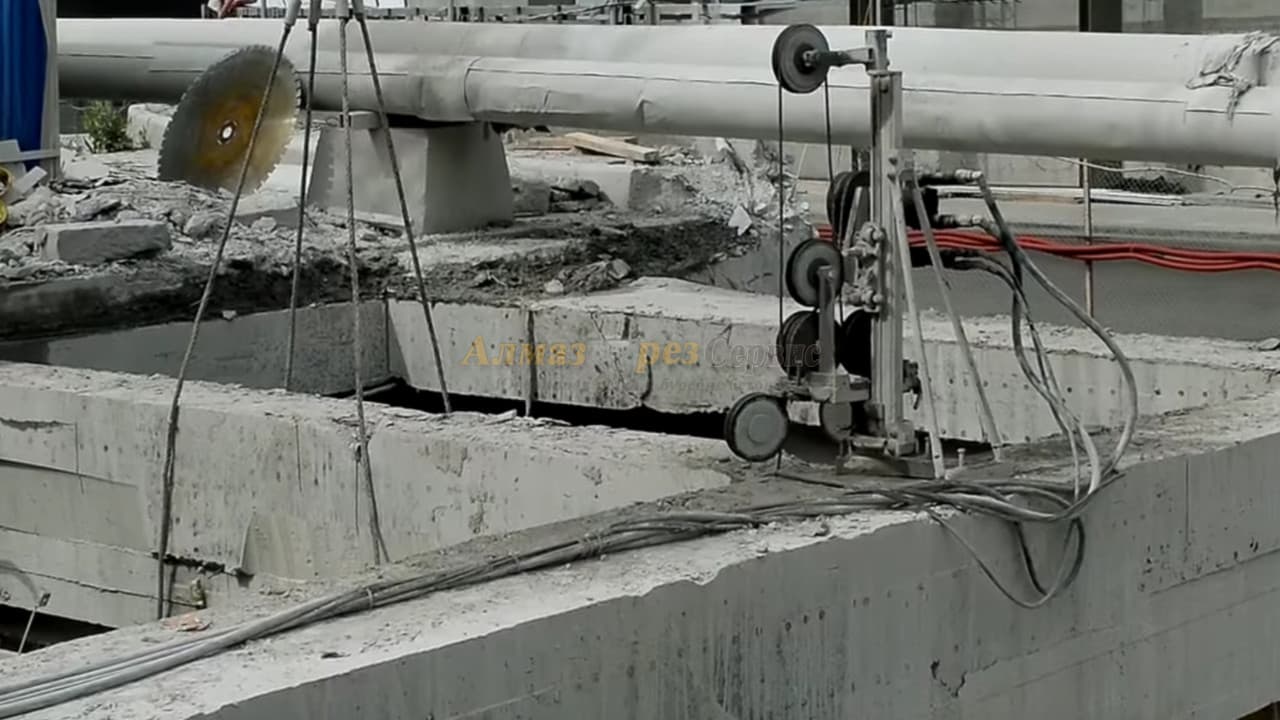 Резка балок эстакады на блоки под строповку